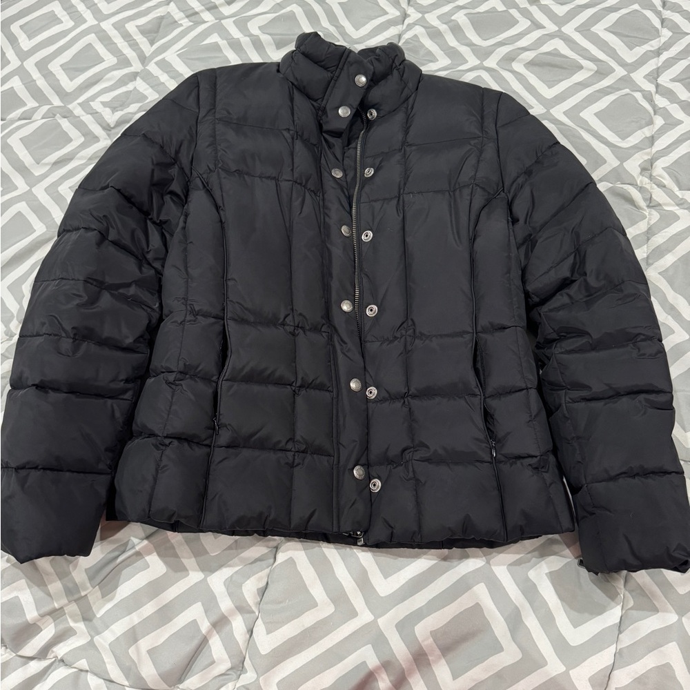 Puffer Jacket with zip and button closure